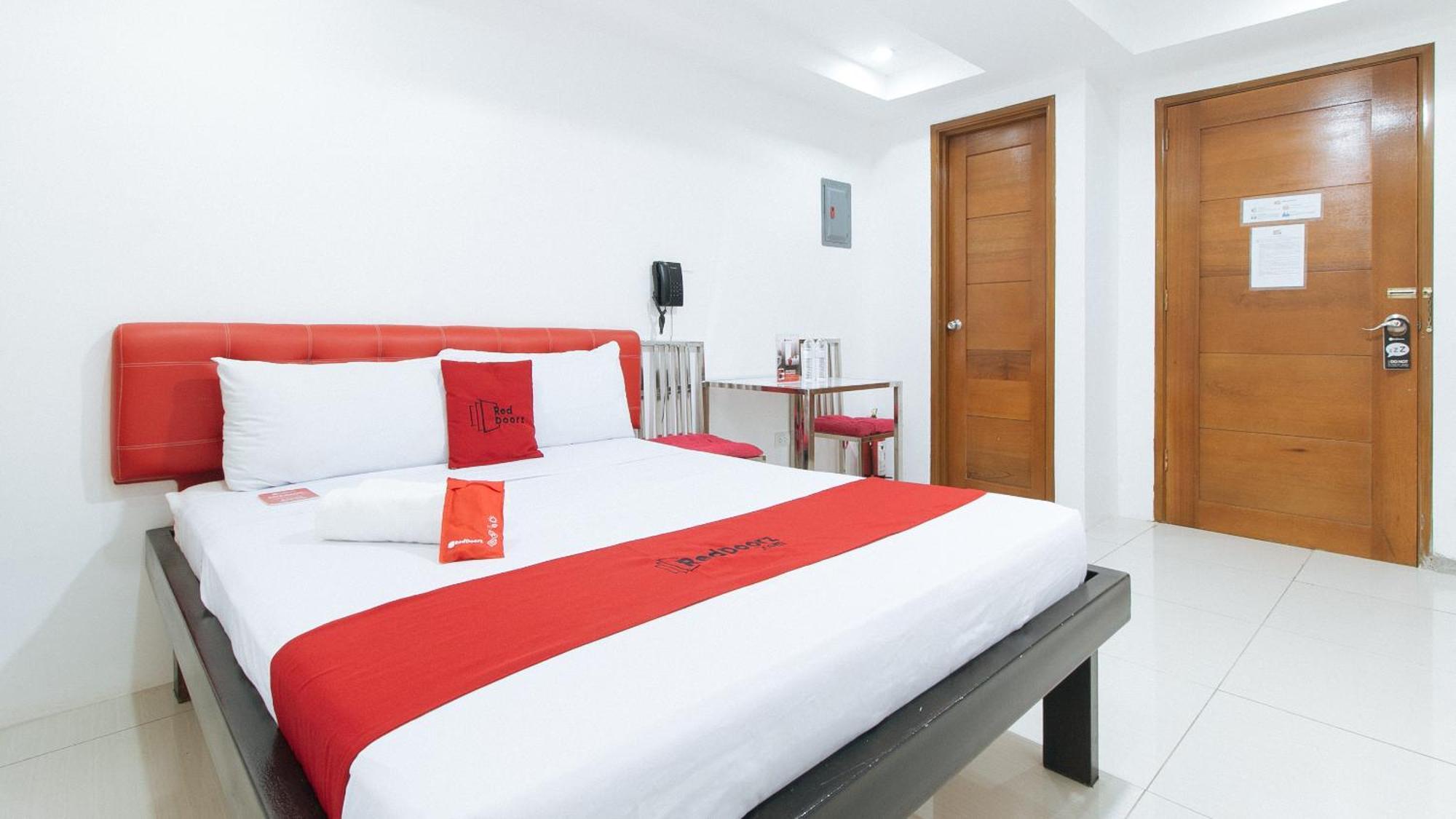 Reddoorz At Dbuilders Rooms Bangkal Makati Makati City Exteriér fotografie