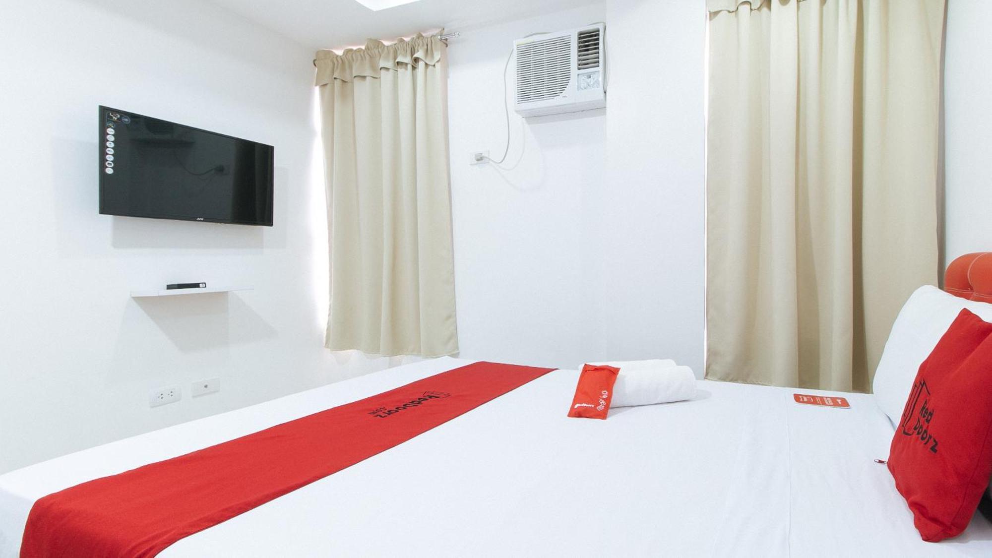 Reddoorz At Dbuilders Rooms Bangkal Makati Makati City Exteriér fotografie